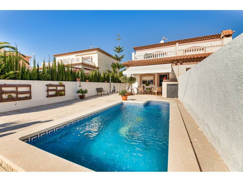 Casas con piscina en Miami Platja - habitaclia