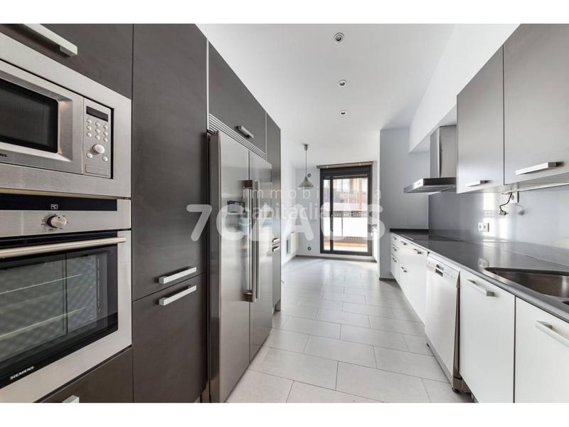 Foto 3d0a778b-002a-46c5-b4d2-7d27318ed078. Ático  en venta en el centro de escaldes en Les Escaldes Escaldes-Engordany