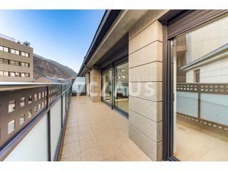 Àtic  Esteve albert - edifici illa. Ático en venta en el centro de escaldes