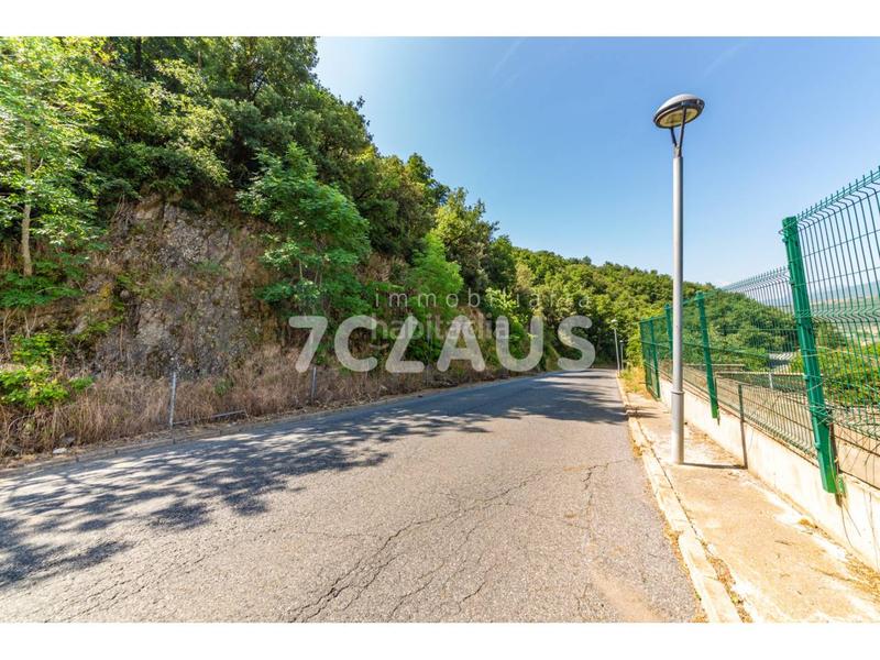 Foto cc424f2d-5e01-4ea3-adfb-5914fbee011f. Terreny residencial a Montferrer i Castellbò