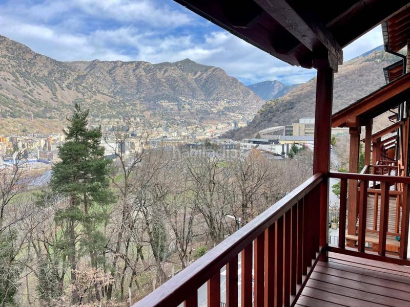 Foto 4a0e465a-cccd-41d0-9717-e37aca966483. Casa adossada amb calefacció aparcament a Centro Andorra la Vella