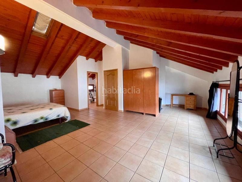 Foto c080127d-badb-4bfa-a8ef-2d762950d7d3. Casa adossada amb calefacció aparcament a Centro Andorra la Vella