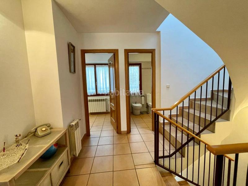 Foto cdd3e800-a3b6-4c04-bad3-a3047143202d. Casa adossada amb calefacció aparcament a Centro Andorra la Vella