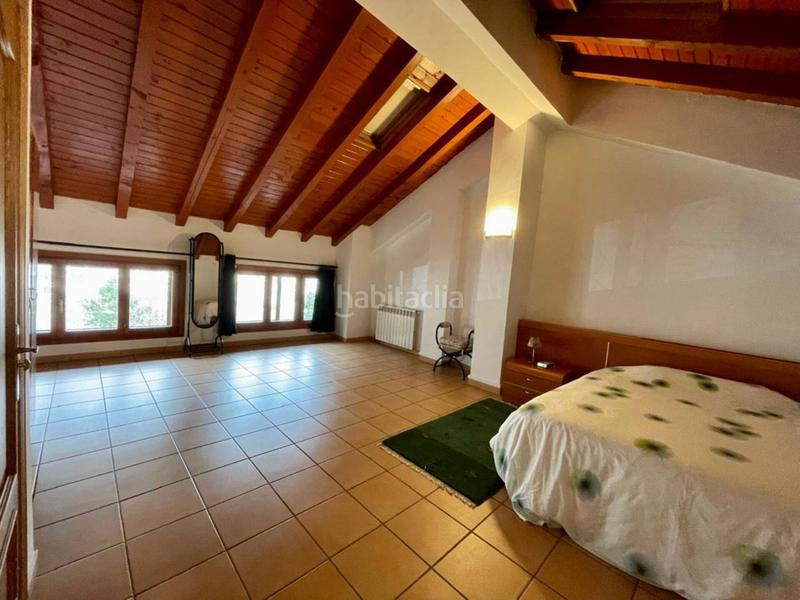 Foto d2eb2cbd-57d6-43a6-9300-69309ee81914. Casa adossada amb calefacció aparcament a Centro Andorra la Vella