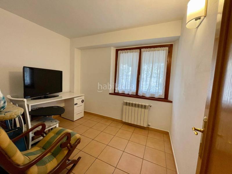 Foto fa54f4f4-4b68-4262-aab4-a78943b808d5. Casa adossada amb calefacció aparcament a Centro Andorra la Vella