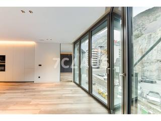 Lloguer Pis  Meritxell. Piso en alquiler en el centro de andorra la vella a estrenar