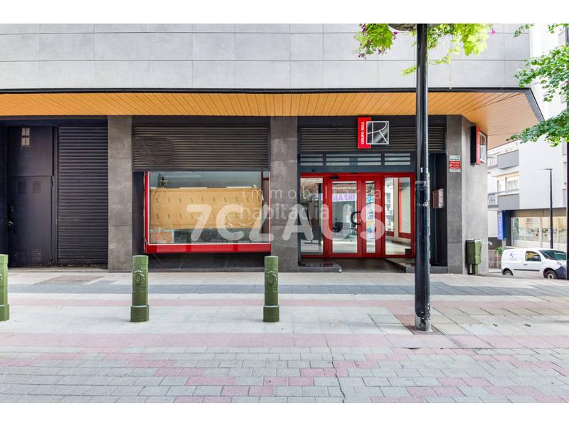 Foto 10d8b9a1-973e-405d-916b-3a20d140b26f. Alquiler local comercial en alzinaret 5 local en alquiler en Andorra la Vella