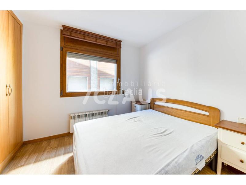 Foto 4f14d00e-0d03-4640-8920-7d832d7d1d32. Miete appartement mit heizung parking in El Tarter Canillo