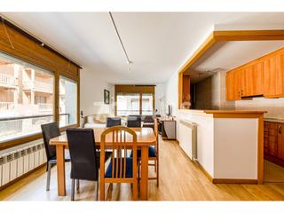 Rent Apartment  Sant pere del tarter - edifici sol tarter. Piso en alquiler en el tarter