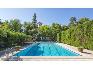 Country house  Pedra estela. Masia en venta en reus
