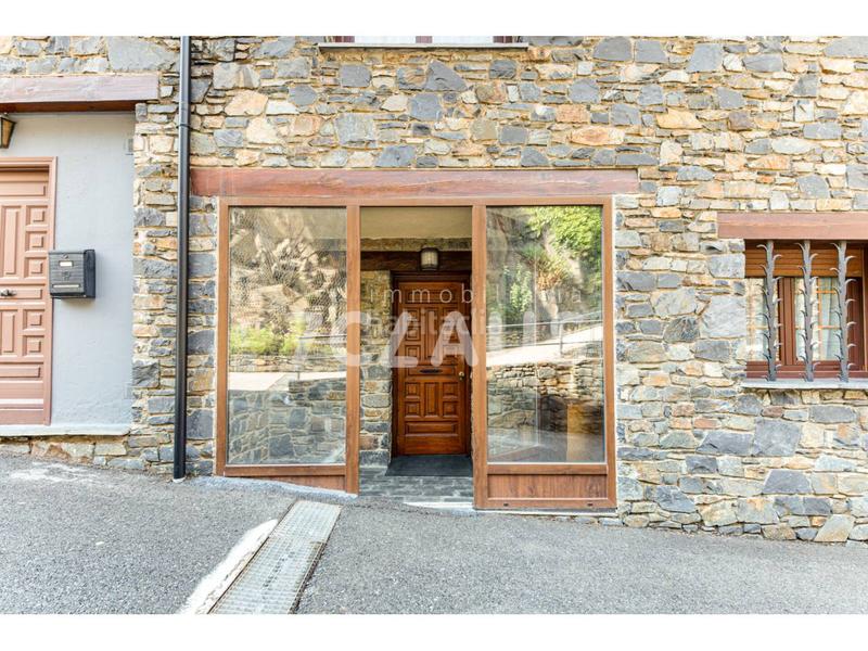 Foto 16eb4fe0-a511-446c-afae-1d894ea0c2c0. Alquiler casa pareada espectacular casa situada en una de las mejores zonas residenciales de andorra en Escaldes-Engordany