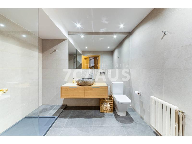 Foto 3fa5f545-822f-4c0c-b6a6-cd52c3ec1c3e. Alquiler casa pareada espectacular casa situada en una de las mejores zonas residenciales de andorra en Escaldes-Engordany