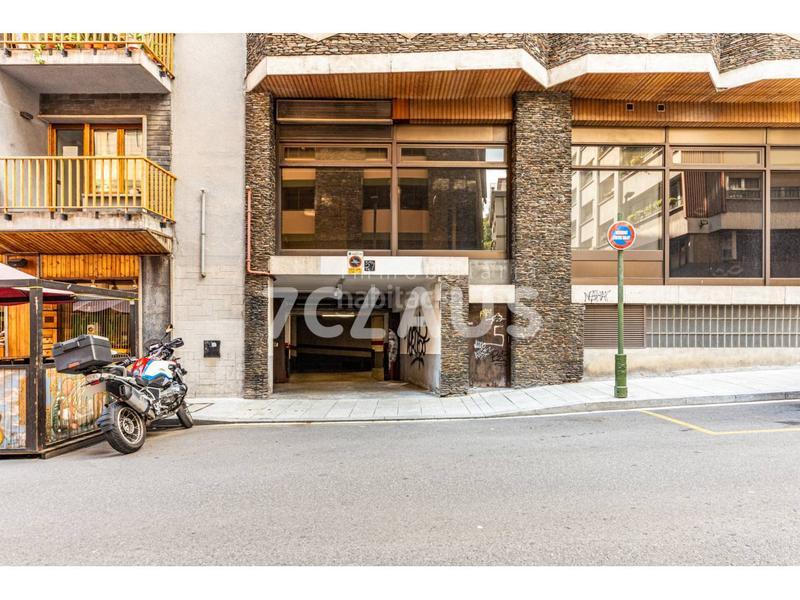 Foto e8f5cc87-aec3-431e-8c12-0f26f61544c1. Alquiler parking coche aparcamiento en alquiler alv en Andorra la Vella