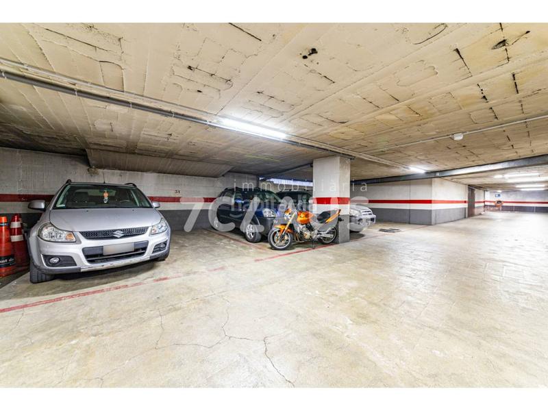 Foto 22584e2c-c757-472d-b113-c8899696a54e. Location parking voiture dans Centro Andorra la Vella