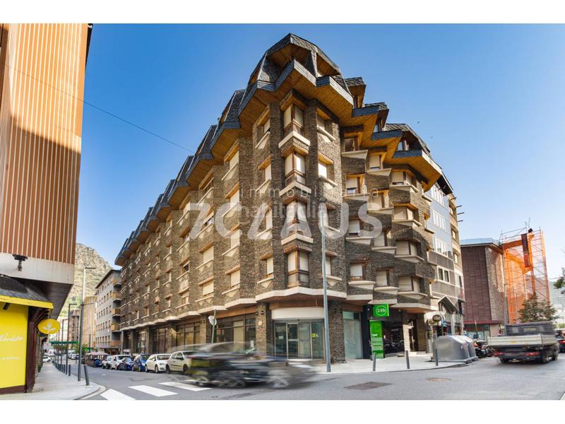 Foto 371a1820-1376-466b-b28d-92bf393d6398. Location parking voiture dans Centro Andorra la Vella