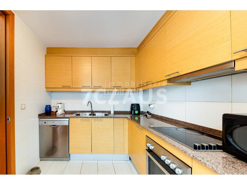 Foto 77fbd96d-3b1f-4163-abec-3888b1d1b69b. Àtic amb calefacció aparcament a Vila Encamp