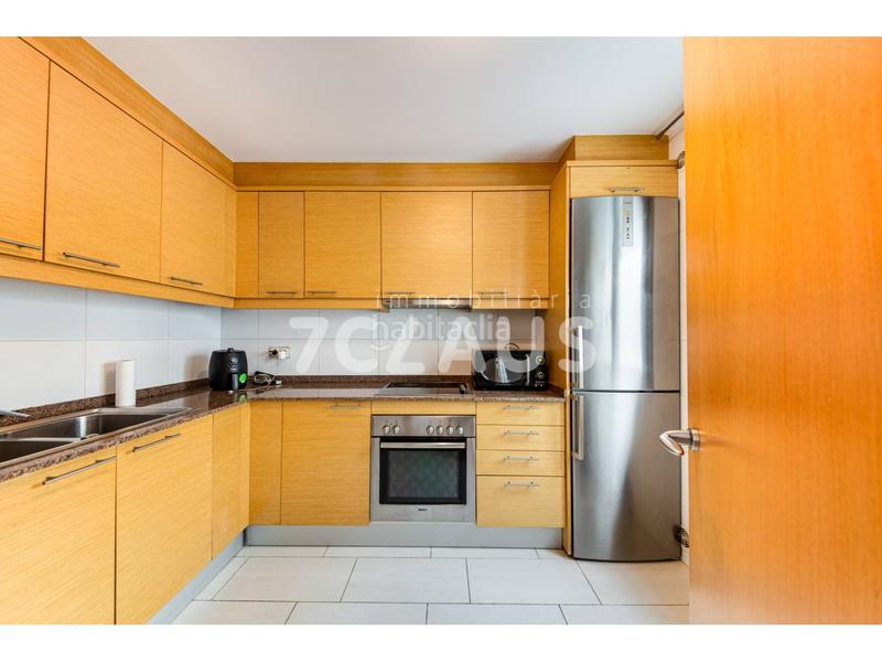 Foto e656899e-3ec9-436e-a79b-2780544892d9. Àtic amb calefacció aparcament a Vila Encamp