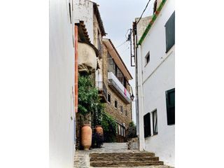 Casa  Calle guillem bruguera. Casa adosada en venta en cadaqu�s