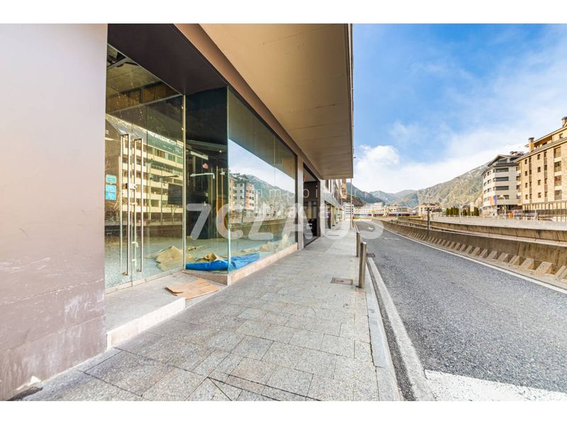 Foto 582cfe3e-e05c-4f2d-8a4d-f7b96dab3d55. Miete geschäftsraum in Els Vilars d´Engordany Escaldes-Engordany