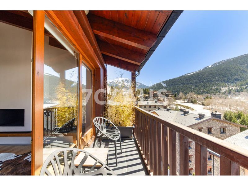 Foto 9791992e-1d40-4687-b7e3-fedfd2d6b7aa. Rent flat with heating parking in El Tarter Canillo