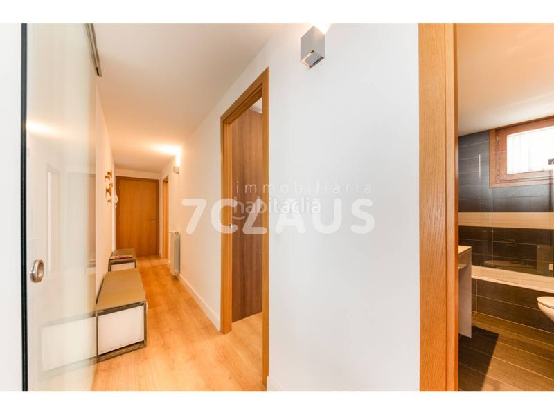 Foto 9cacd571-2129-41fe-89e9-956cd4095806. Rent flat with heating parking in El Tarter Canillo