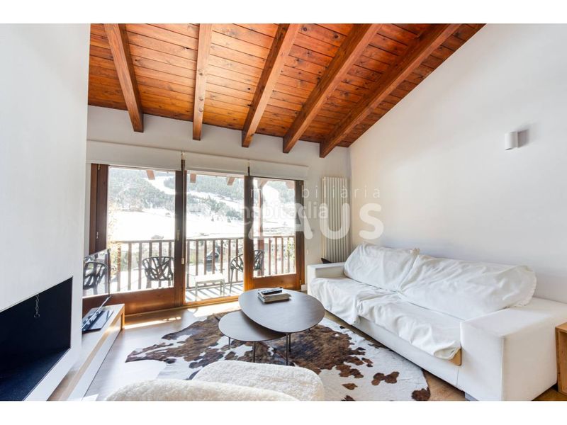 Foto a1522e49-54d6-4a6d-a408-b09ec170f01f. Rent flat with heating parking in El Tarter Canillo