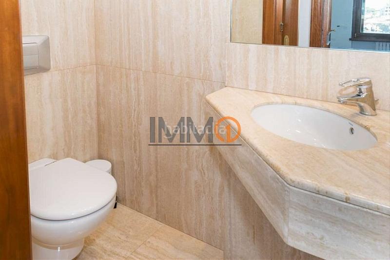 Foto 0c2336e3-d0ad-4f75-a2ad-6cd6204cb546. Casa pareada casa en venta en lamp039escala de 469m habitables en Escala (L´)