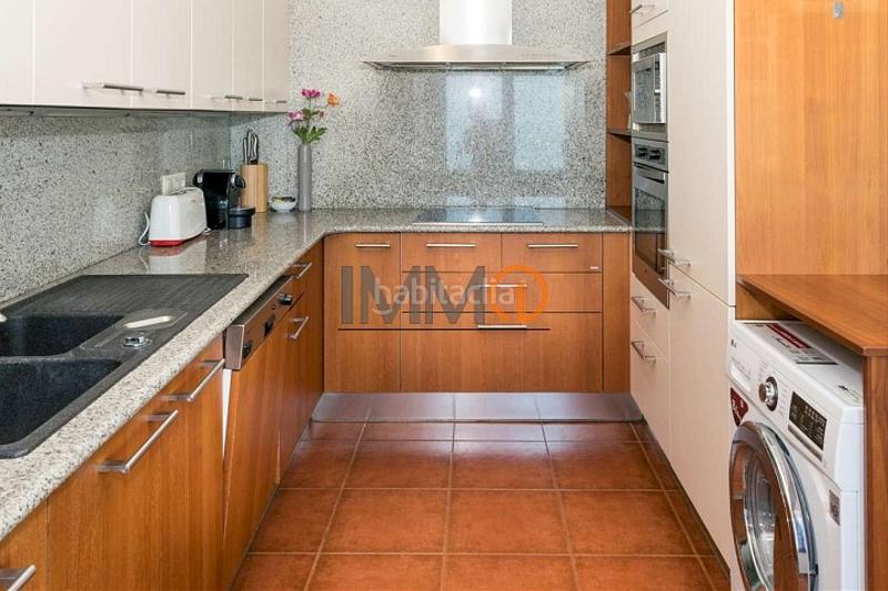 Foto d568c8fc-0368-47d9-a6b0-157be833437c. Casa pareada casa en venta en lamp039escala de 469m habitables en Escala (L´)