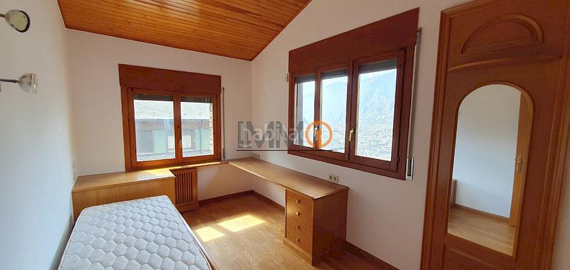 Foto ee9648b6-f8a6-4f45-88eb-dcc99dfb49ae. Rent towny house with heating parking in Engolasters Escaldes-Engordany