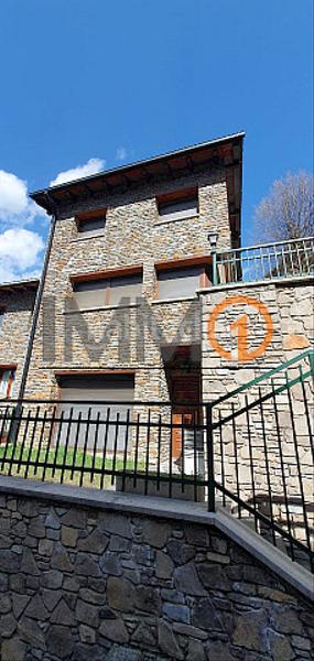 Foto 5a24a9b5-250d-4301-9105-baef0106f09d. Maison jumelée avec chauffage parking dans Engolasters Escaldes-Engordany