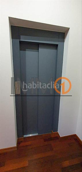 Foto 06d6e1ee-04cb-4d21-83ce-e93f434b7054. Casa bifamiliare con riscaldamento parcheggio in Centro Andorra la Vella