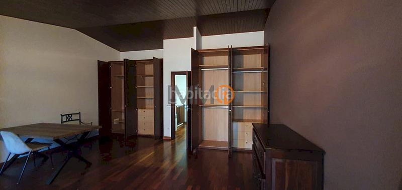 Foto 6159760e-2ad9-4ede-8db5-21238d60266c. Casa bifamiliare con riscaldamento parcheggio in Centro Andorra la Vella