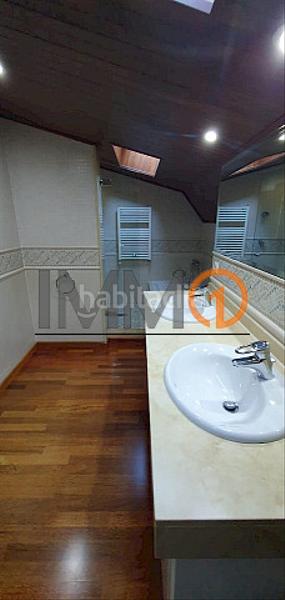 Foto 646d4c6d-2579-4534-a065-5bfeaa5a567a. Casa bifamiliare con riscaldamento parcheggio in Centro Andorra la Vella