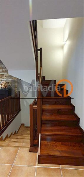 Foto 8c110e54-c35f-41c7-bd9f-11db5ac3ae65. Casa bifamiliare con riscaldamento parcheggio in Centro Andorra la Vella