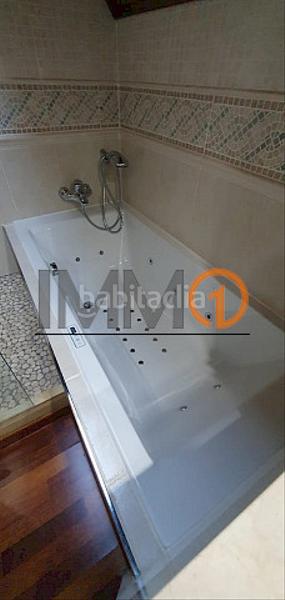 Foto d0083bbe-0707-4a4c-bb8e-e8dcc6875187. Casa bifamiliare con riscaldamento parcheggio in Centro Andorra la Vella