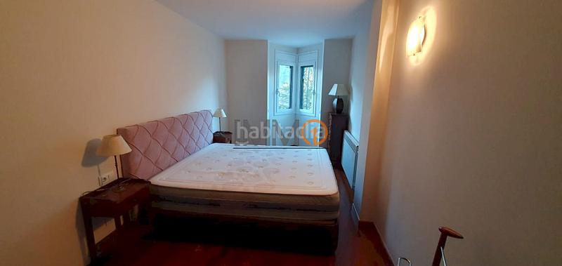 Foto f3c3a346-b80e-46fa-8d5b-f41fdd2f2b2e. Casa bifamiliare con riscaldamento parcheggio in Centro Andorra la Vella