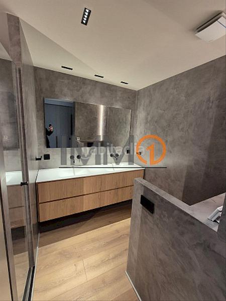 Foto f25ff6f4-f8e5-4b99-8e2d-3da051ec3475. Attico con riscaldamento parcheggio in Centro Andorra la Vella