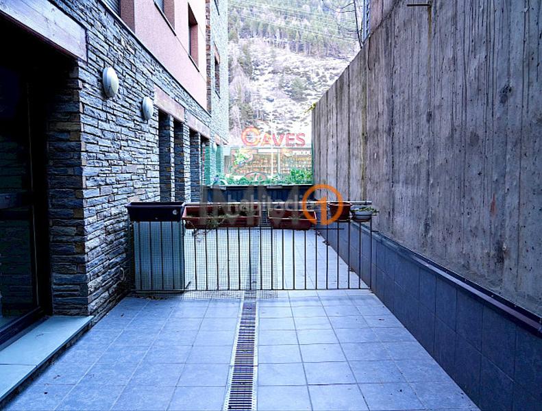 Foto e085303d-00ba-45c4-b152-a002a2f8a330. Erdgeschoss mit heizung parking in El Tarter Canillo