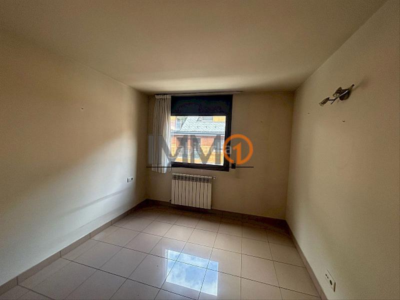 Foto 39d64fb0-ec5d-4825-b40f-1a780a25e554. Location appartement avec chauffage dans Centro Andorra la Vella