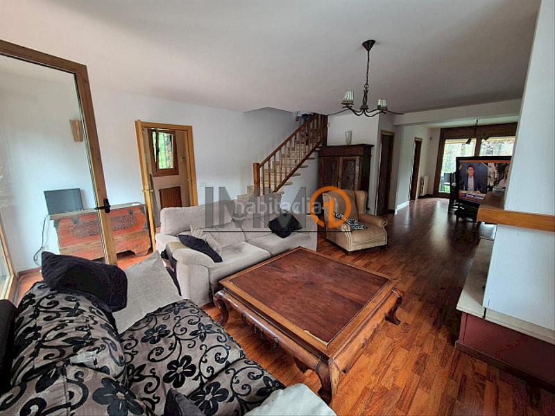 Foto 6a3d2817-73df-4412-ae27-157ff0757b61. Affitto casa bifamiliare con riscaldamento parcheggio in Sant Julià de Lòria