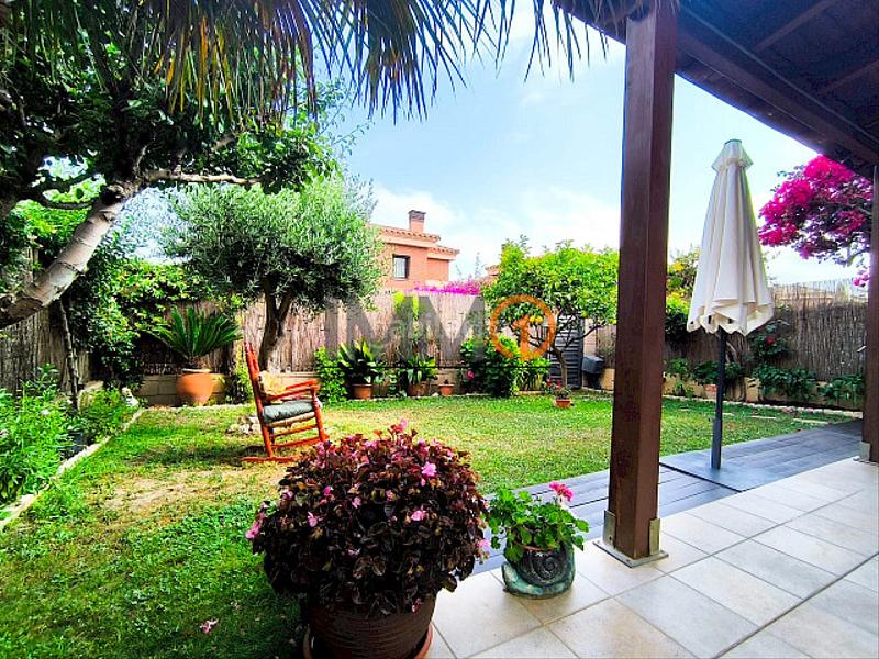 Foto f38db9bd-697a-4db5-add7-797fbd9a9873. Casa bifamiliare con riscaldamento parcheggio in Port - Horta de Santa Maria Cambrils