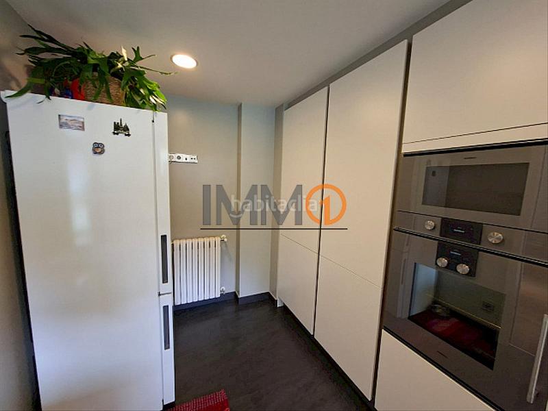 Foto e3e65d4a-6a88-4970-bcd9-625de6aa0143. Pis amb calefacció aparcament a Encamp Encamp