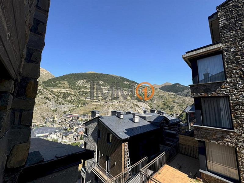 Foto 9203f89d-3242-4f73-9f2b-a0a0c6f4ca4a. Miete etagenwohnung mit heizung parking in Canillo Canillo