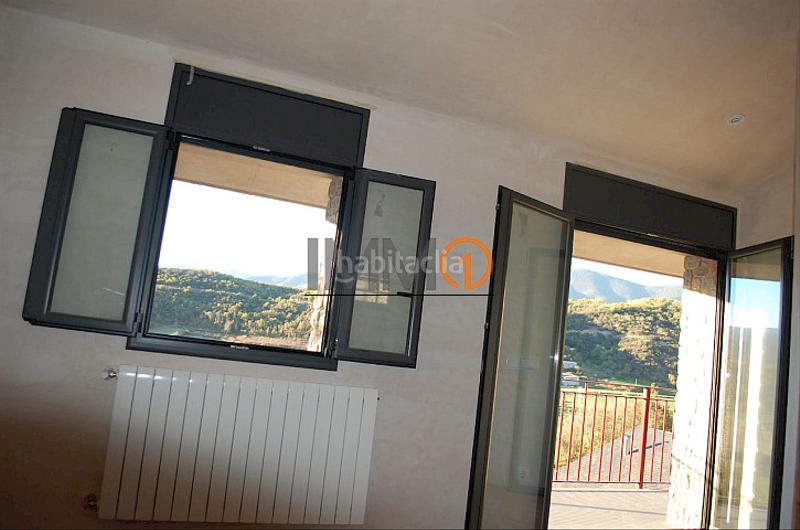 Foto bd1270fd-0a6b-4c14-a35e-60f5f7828408. Towny house with heating parking in Seu d´Urgell (La)