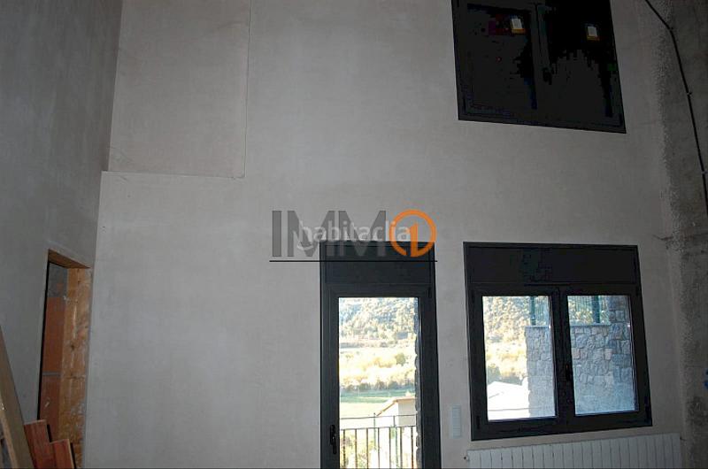 Foto fe00856a-e5b4-4ef3-83c9-02f9c8a723dc. Towny house with heating parking in Seu d´Urgell (La)