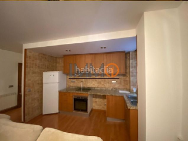 Foto c76e0d95-ed78-4fd3-95c0-0cab3f5019b5. Pis amb calefacció aparcament a Canillo Canillo