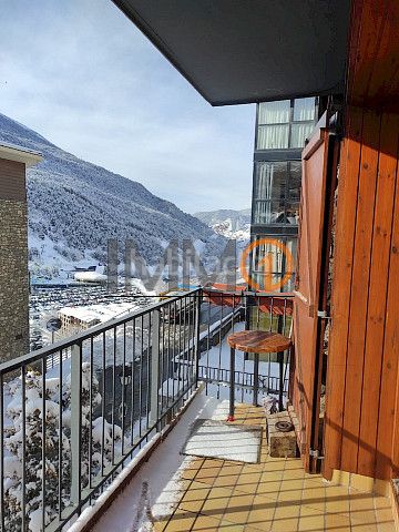 Foto a11a3882-eeaf-4998-83fc-2510f0a642fa. Pis amb calefacció aparcament a El Tarter Canillo