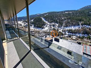 Location Appartement à L´Aldosa-Ransol. En alquiler fantástico piso de 2 habitaciones con terraza y vist