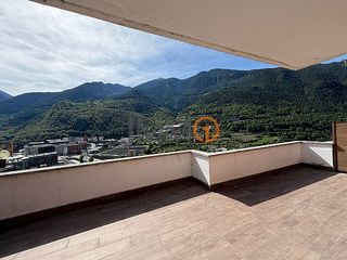 Appartement à Centro. En venta fantástico piso reformado de 2 habitaciones en andorra