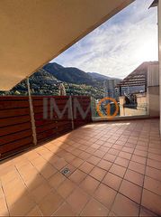 Appartamento in Els Vilars d´Engordany. Amplio piso en venta de 3 habitaciones en escaldes engordany